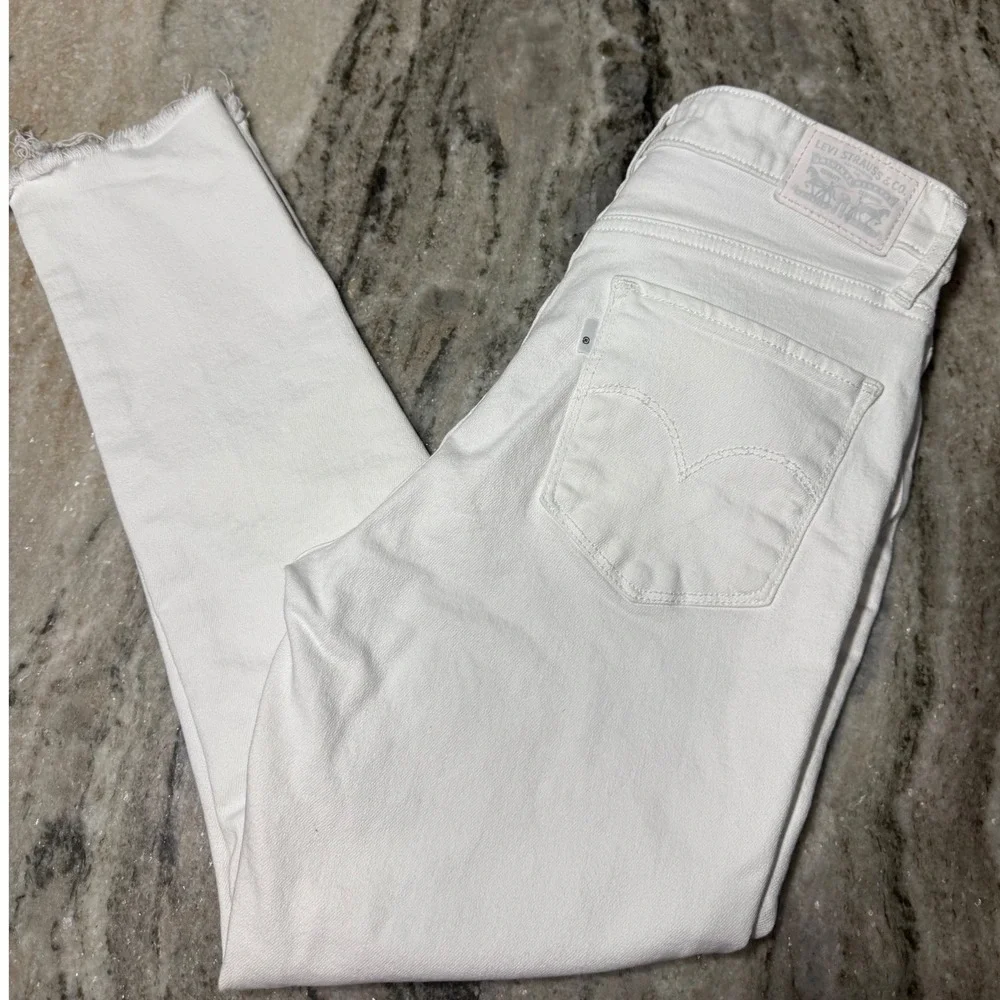 Levi's 721 High Rise Skinny Jeans Womens 30 Denim White Distressed Raw Hem Boho‎